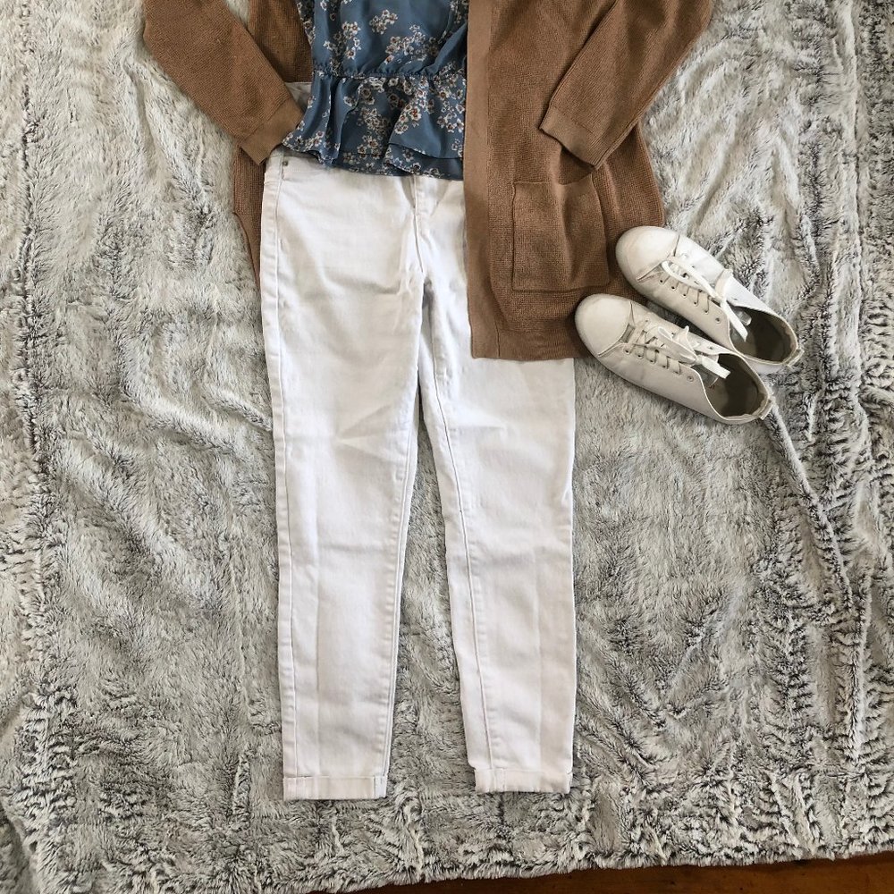 white jeans